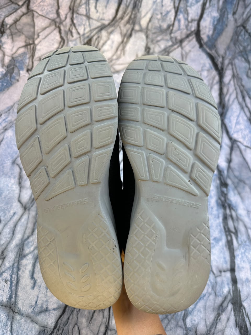 Skechers Dynamite 2.0 Branded Running Shoes