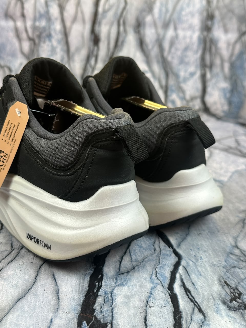 Skechers Vapor Foam No Laces Branded Walking Shoes