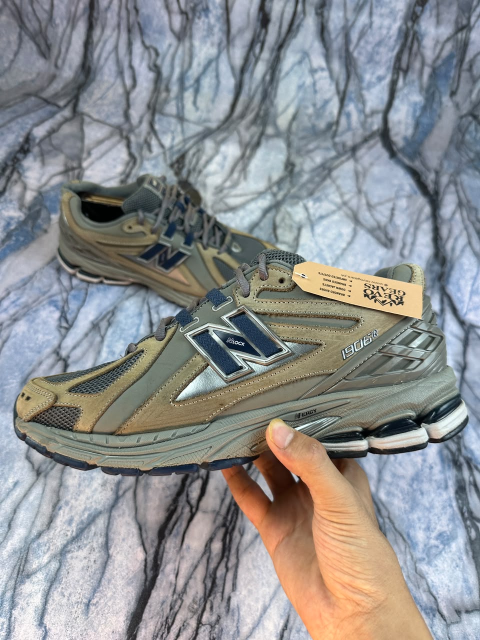 New Balance 1906R Castlerock Branded Sneaker Shoes