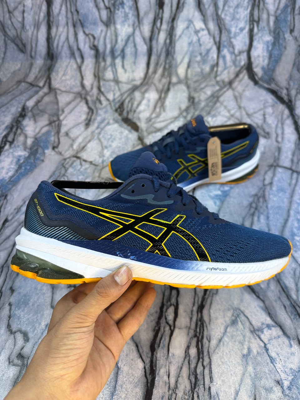Asics GT-1000 Branded Running Shoes