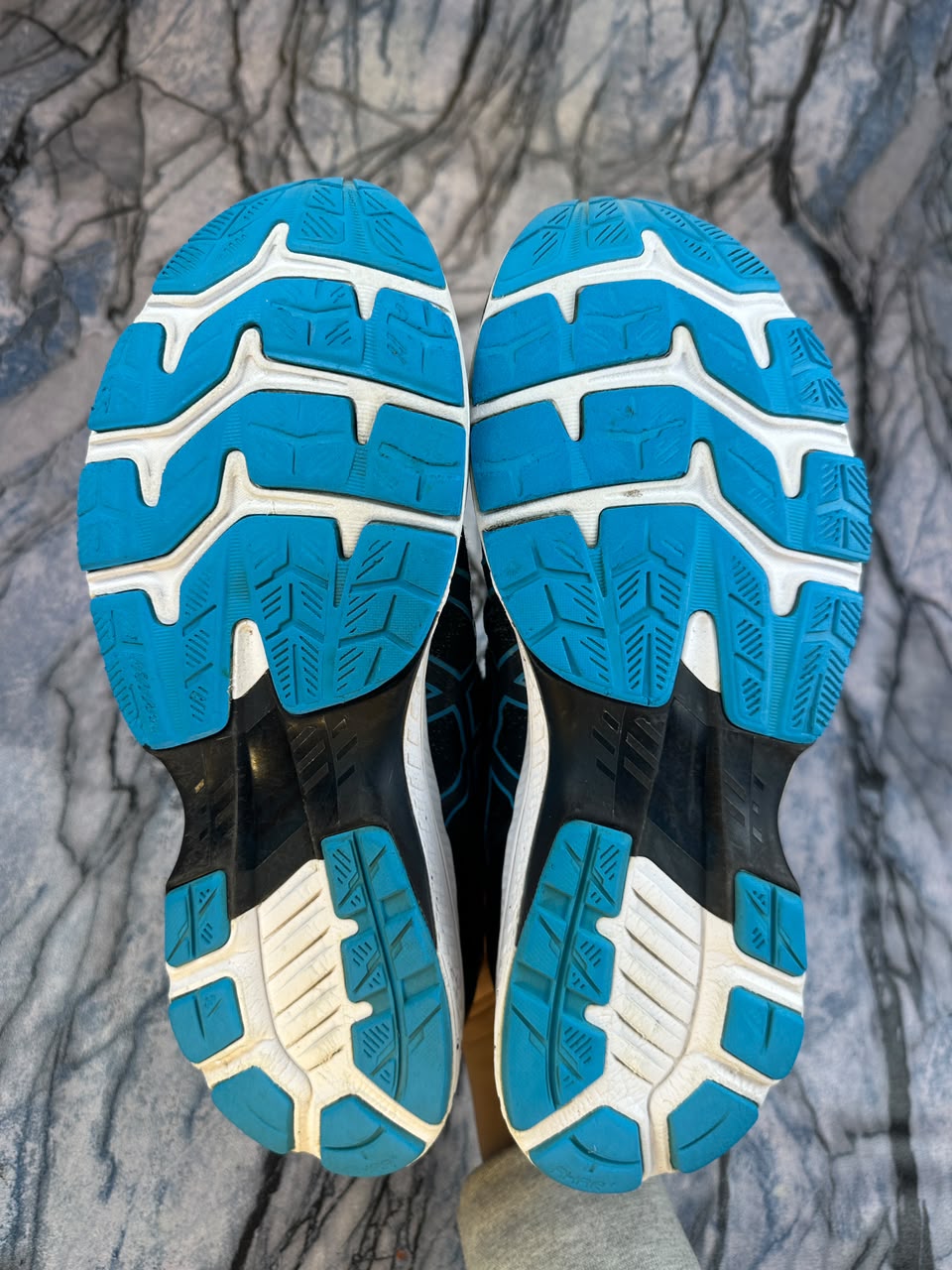 Asics Gel Kayano 27 Branded Running Shoes