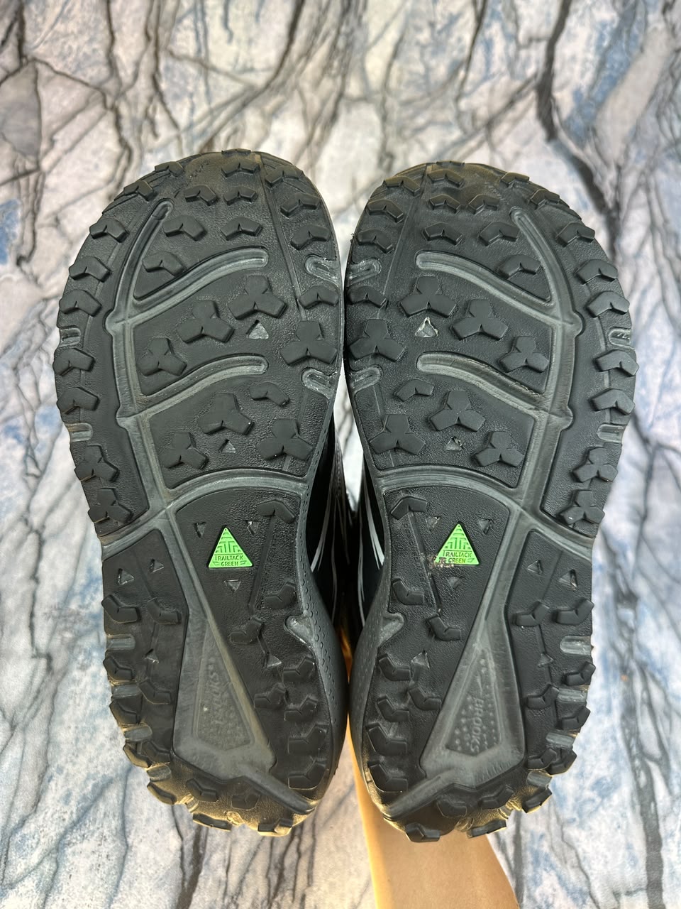 Brooks Divide 5 Lightweight Branded Trial Running Shoes