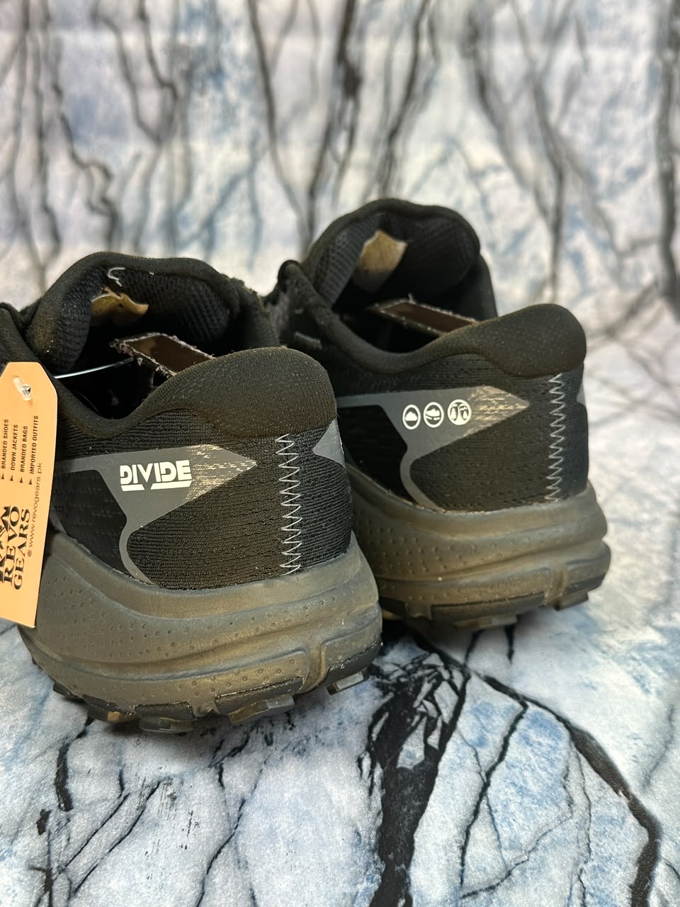 Brooks Divide 5 Lightweight Branded Trial Running Shoes