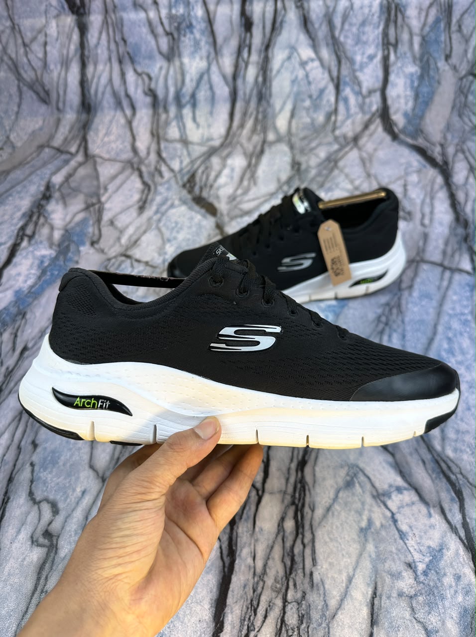 Skechers Archfit Lightweight Branded Running Shoes