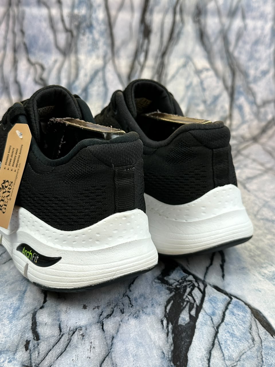 Skechers Archfit Lightweight Branded Running Shoes