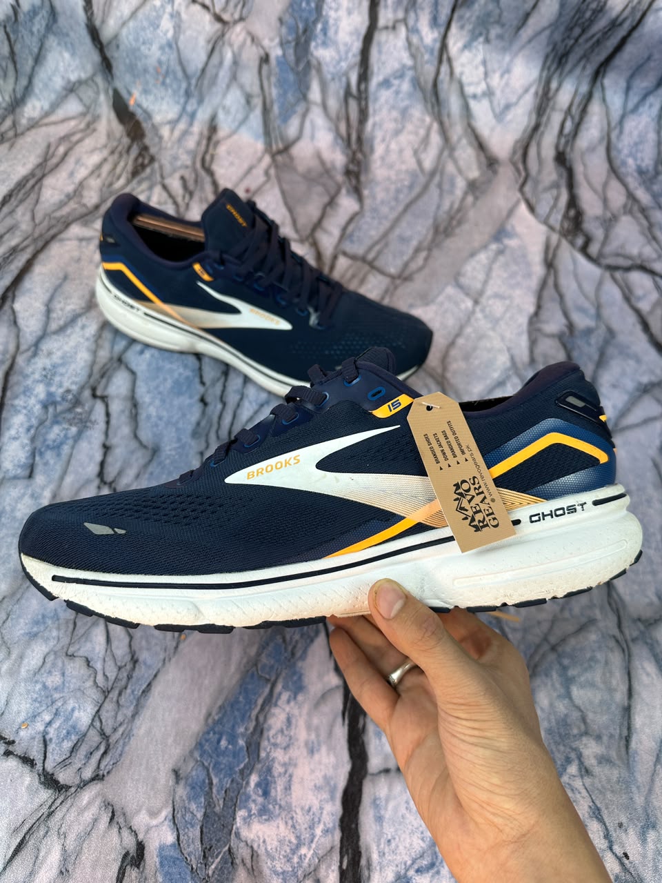 Brooks Ghost 15 Lightweight Branded Shoes