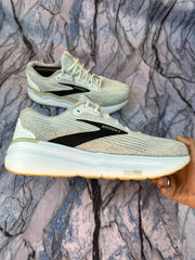 Brooks Ghost Max Branded Running Shoes